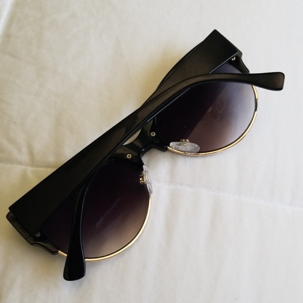 Sunglasses - Picture 2 of 3